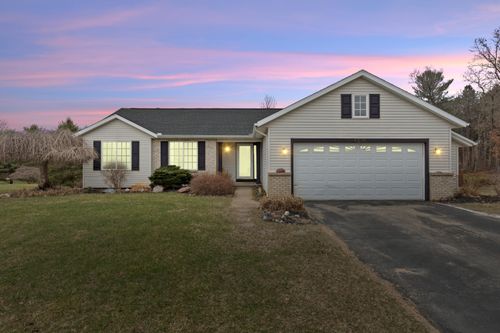 6256 Thornapple Valley Dr, Hastings, MI, 49058-8296 | Card Image