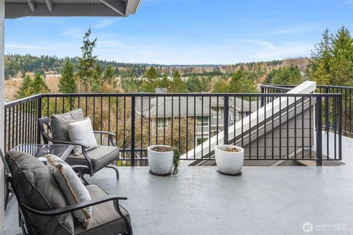 e302-12023 Ne 204th Pl, Bothell, WA, 98011-7651 | Card Image