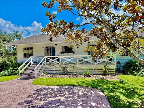 625 Woodlawn Cemetery Rd, GOTHA, FL, 34734-5039 | Card Image