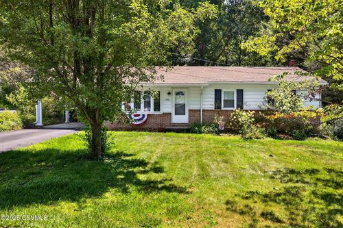 105 Woodside Rd, Sunbury, PA, 17801-6246 | Card Image