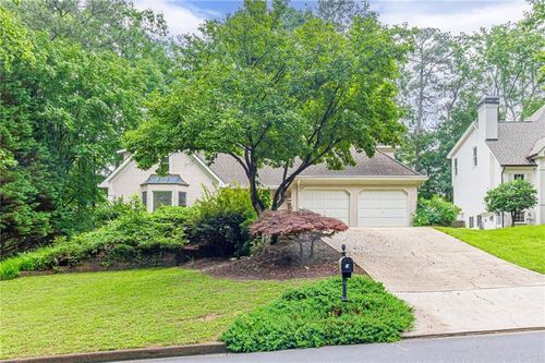 10625 Haynes Forest Dr, Alpharetta, GA, 30022-4838 | Card Image