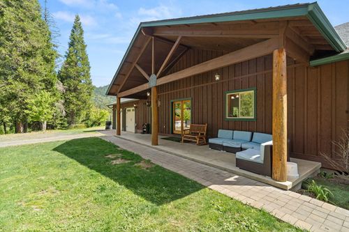 316 Beecher Rd, Wolf Creek, OR, 97497-9757 | Card Image
