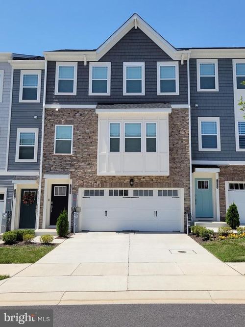 1806 Watermark Way, Essex, MD, 21221 | Card Image