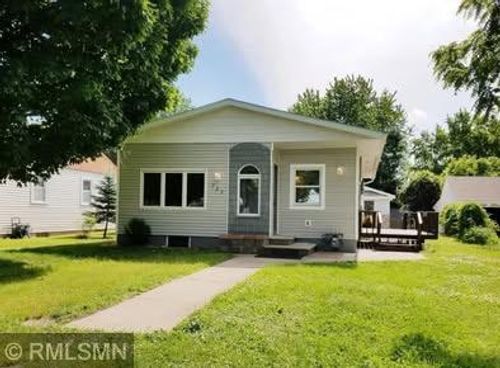 725 N Washington Ave, Saint Peter, MN, 56082-1847 | Card Image