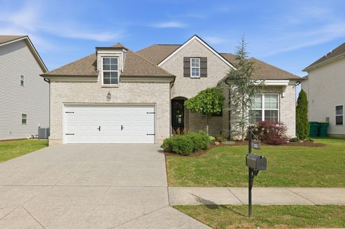 1050 Daniel Ln, Spring Hill, TN, 37174-2289 | Card Image