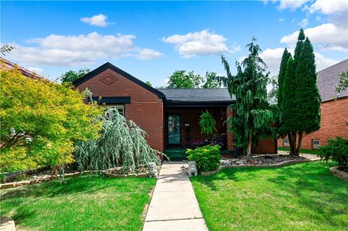 708 Harden Dr, Pittsburgh, PA, 15229-1107 | Card Image