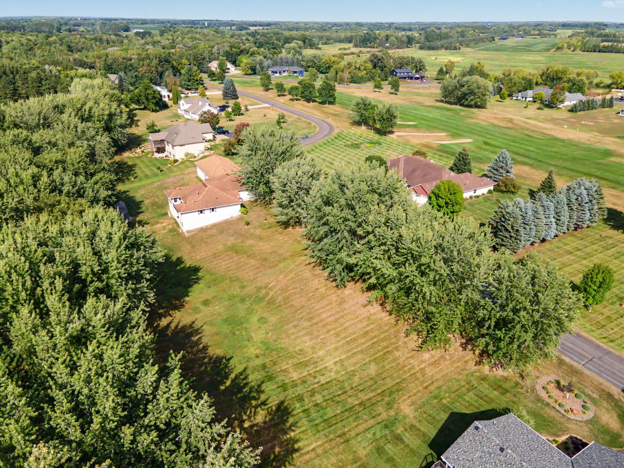 Land in Mora 3