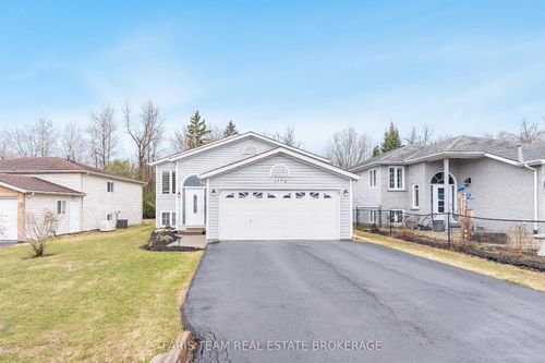 1170 Arnold St, Belle Ewart, ON, L0L1W0 | Card Image