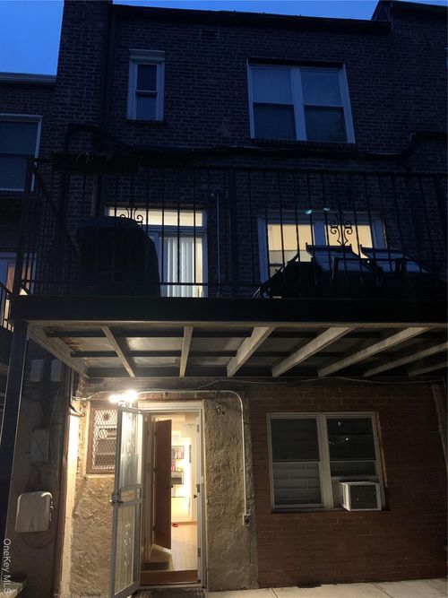 7285 Yellowstone Blvd, Forest Hills, NY, 11375-4133 | Card Image