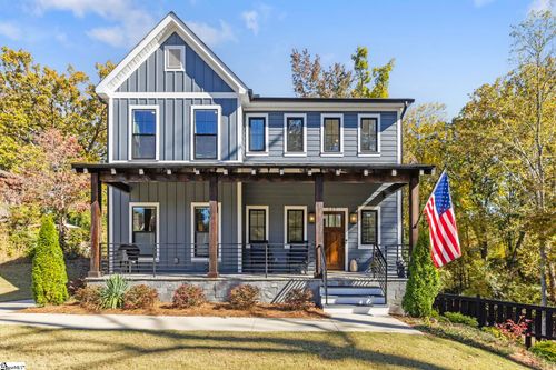 127 W Circle Ave, Greenville, SC, 29607-1516 | Card Image