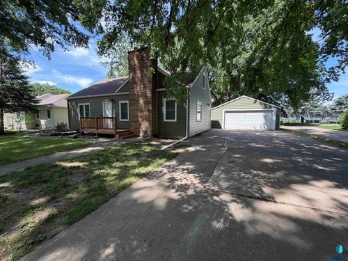 705 Park Blvd Boulevard, Hurley, SD, 57036-2010 | Card Image