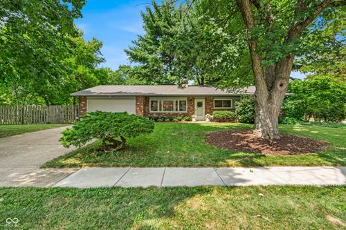7996 Dartmouth Ct, Indianapolis, IN, 46260-2817 | Card Image