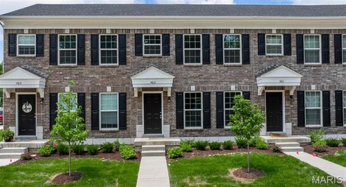 463 Sunset Hollow Dr, Wentzville, MO, 63385-6023 | Card Image