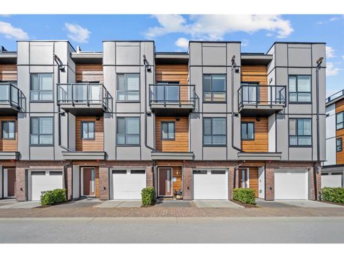 49-19760 55 Ave, Langley, BC, V3A0L1 | Card Image