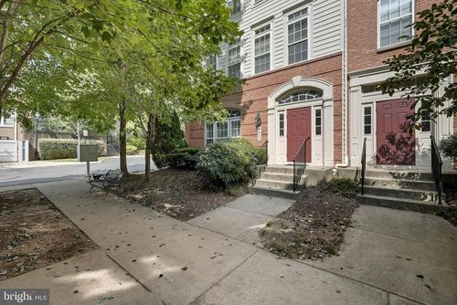 5611 Harrington Falls Ln, ALEXANDRIA, VA, 22312-2577 | Card Image