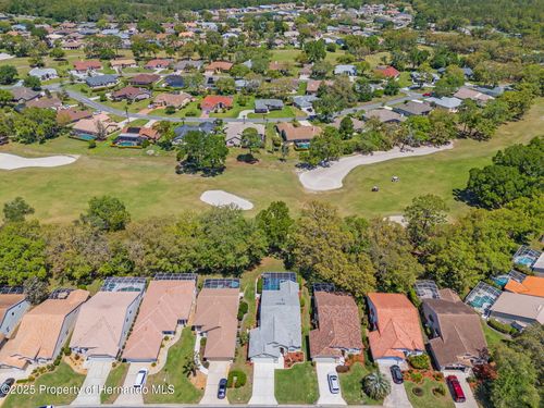 9375 French Quarters Cir, WEEKI WACHEE, FL, 34613-4213 | Card Image