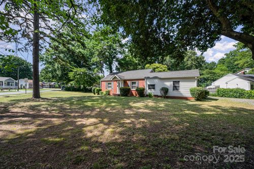 3154 Dublin Rd, Charlotte, NC, 28208-4904 | Card Image