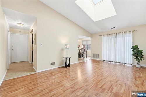 297 Alpine Way, Woodbridge, NJ, 07095-1477 | Card Image