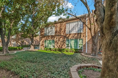 apt-29-2201 Fountain View Dr, Houston, TX, 77057-3610 | Card Image