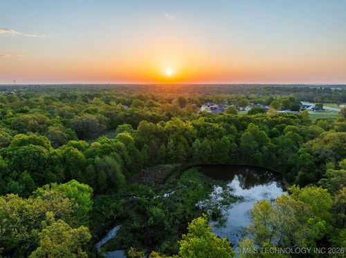 125 E Southbrook Ave, Okmulgee, OK, 74447 | Card Image