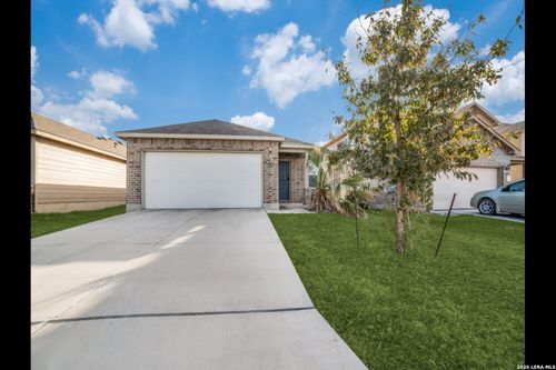 2426 Rainbow Basin, Converse, TX, 78109-3812 | Card Image