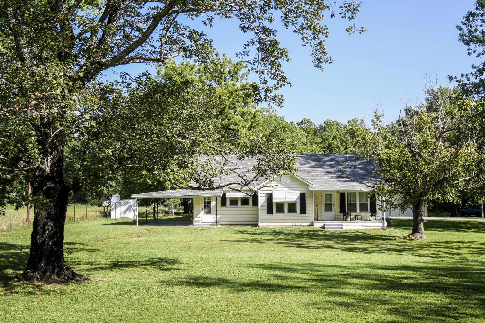 Waynesboro Hwy, Hohenwald, TN 38462