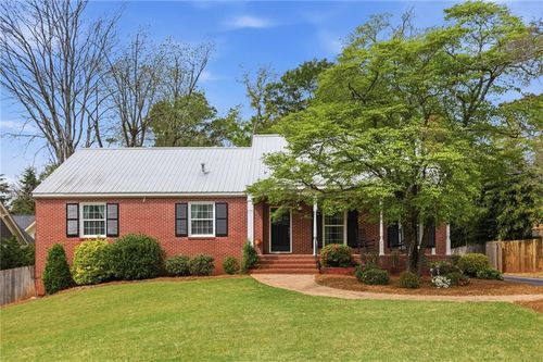665 Iroquois Dr Ne, Marietta, GA, 30060-1224 | Card Image