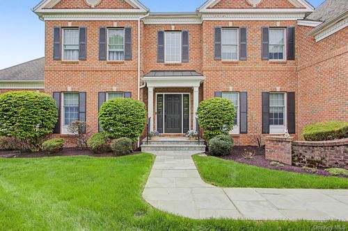 19 Sassinoro Blvd, Cortlandt Mnr, NY, 10567-5152 | Card Image