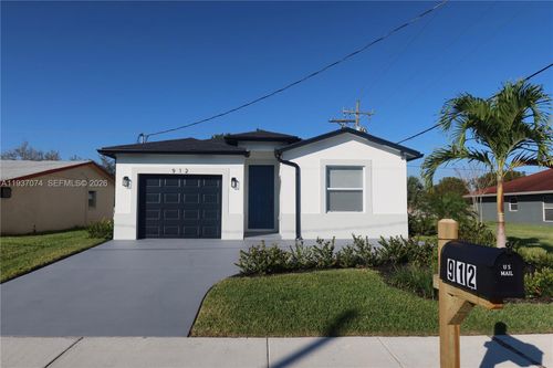 912 W 10th St, Riviera Beach, FL, 33404 | Card Image