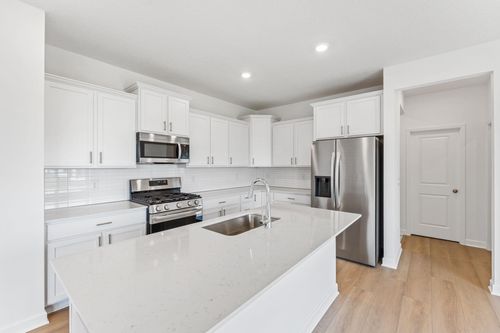 18331 Glancy Way, Lakeville, MN, 55068 | Card Image