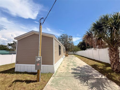 9024 Kosimo St, NEW PORT RICHEY, FL, 34654-1213 | Card Image