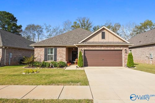 15727 Mizewell Ln, Harvest, AL, 35749-2307 | Card Image