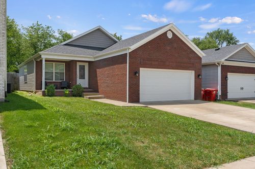 117 Bobby Jones Blvd, Frankfort, KY, 40601-0012 | Card Image