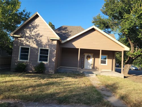 1618 2nd St, Brownwood, TX, 76801-4216 | Card Image