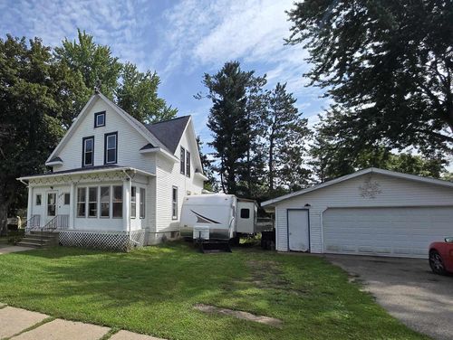 528 Park Avenue, WILD ROSE, WI, 54984 | Card Image