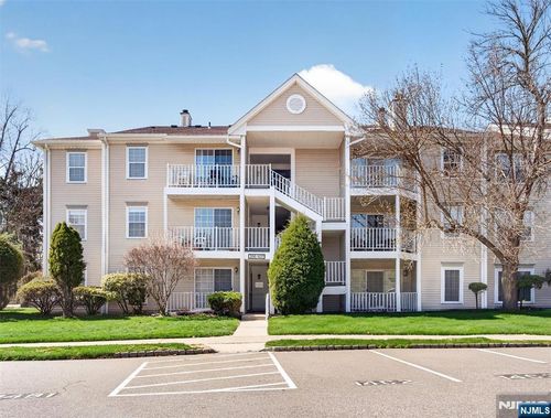 403 Poets Way, Mahwah, NJ, 07430-2083 | Card Image