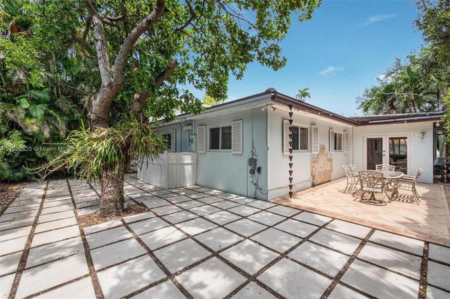 328 Alesio Ave, House other with 3 bedrooms, 2 bathrooms and null parking in Coral Gables FL | Image 19