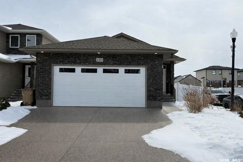 4301 Green Poplar Lane E, Regina, SK, S4V1R1 | Card Image