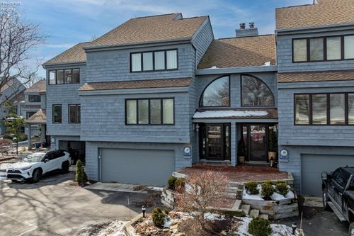 526 Mariner Vlg, Huron, OH, 44839-1071 | Card Image