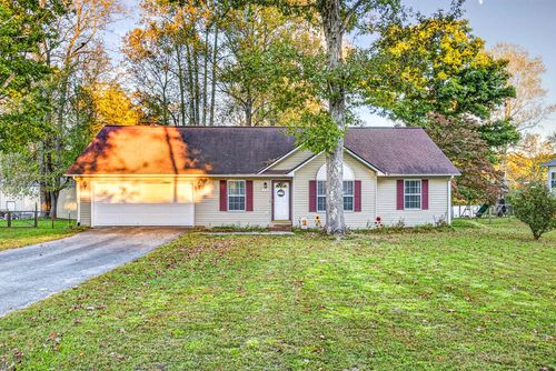 3733 Shady Oak Cir, Cookeville, TN, 38501-6732 | Card Image