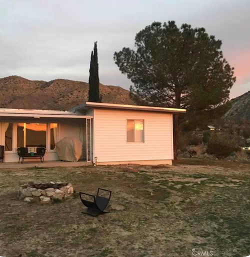 8960 S Samel Rd, Morongo Valley, CA, 92256-9688 | Card Image