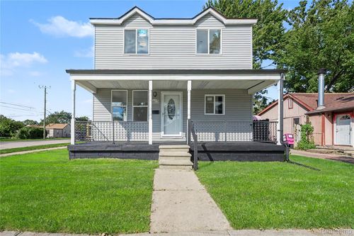 8603 Essex Ave, Warren, MI, 48089-1752 | Card Image