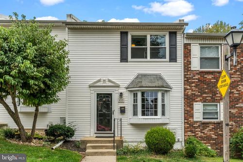 435 N Mount Vernon Cir, BENSALEM, PA, 19020-8207 | Card Image
