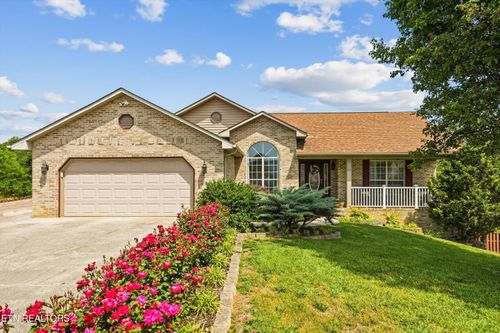 101 Ostenbarker St, Maryville, TN, 37804-2431 | Card Image