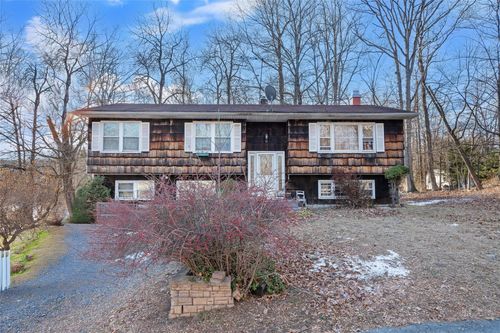 3 Carroll Drive, Woodbury, NY, 10930 | Card Image