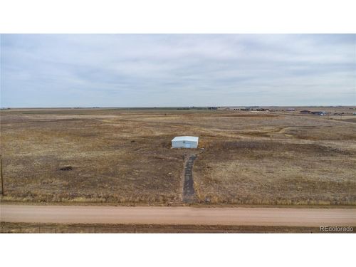 11300 Penrith Rd, Bennett, CO, 80102 | Card Image