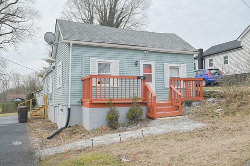 207 W 4th St, Millersburg, KY, 40348-5110 | Card Image