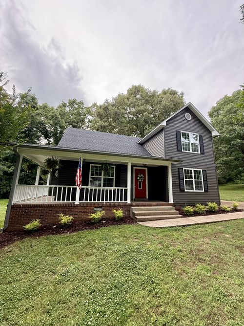 43 Hawthorne Dr, Lawrenceburg, TN, 38464-7040 | Card Image
