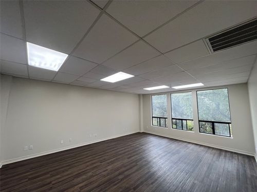 ste-325-13300 Old Blanco Rd, San Antonio, TX, 78216-7743 | Card Image