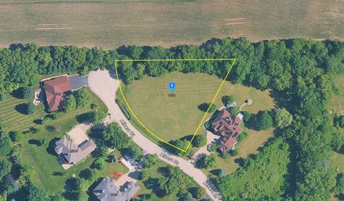 3012 Albert Dr, Mchenry, IL, 60050-1724 | Card Image